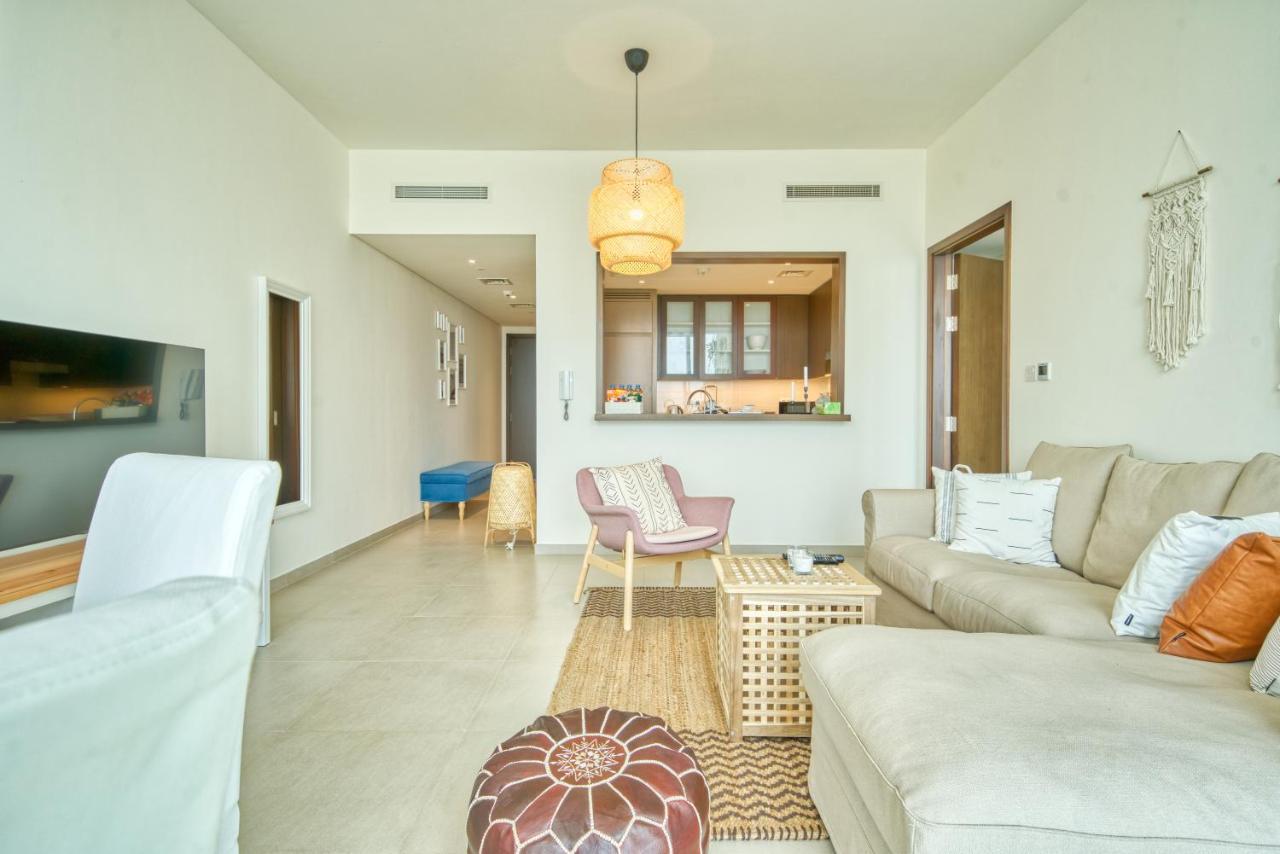 Boho-Chic Cosy 1Br, Minutes To Burj Khalifa Leilighet Dubai Eksteriør bilde